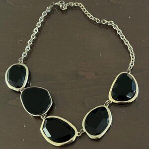 BLACK STONE statement necklace